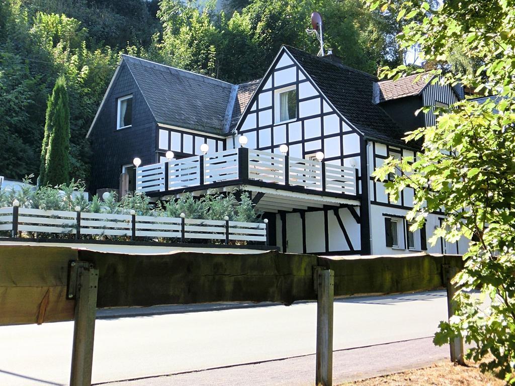 Pretty Holiday Home Near The Ski Area Schmallenberg Exterior foto